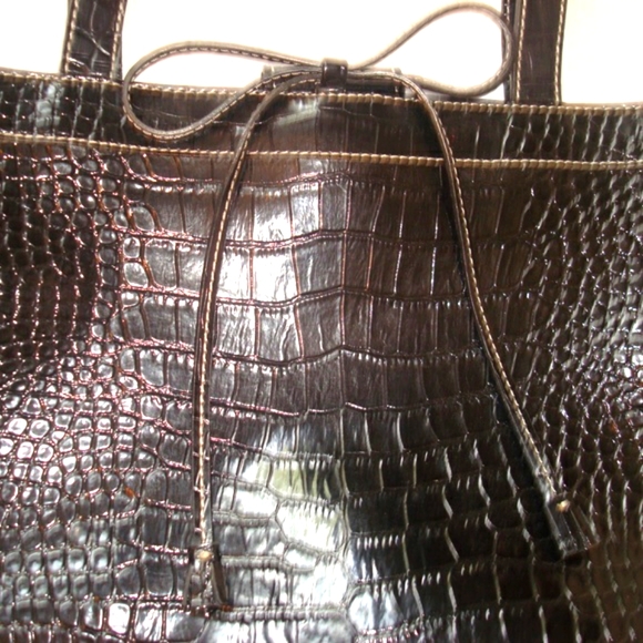 Liz Claiborne Professional Tote - Picture 2 of 7